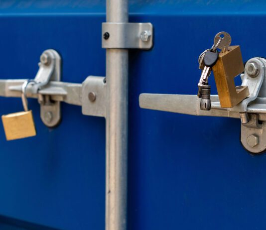 Перевезення цінних вантажів: що слід враховувати при виборі логістичної компанії?