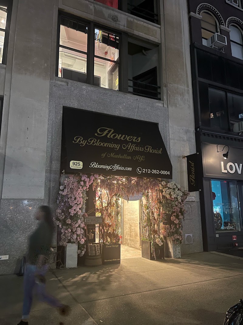 Flowers by Blooming Affairs Florist of Manhattan NYC